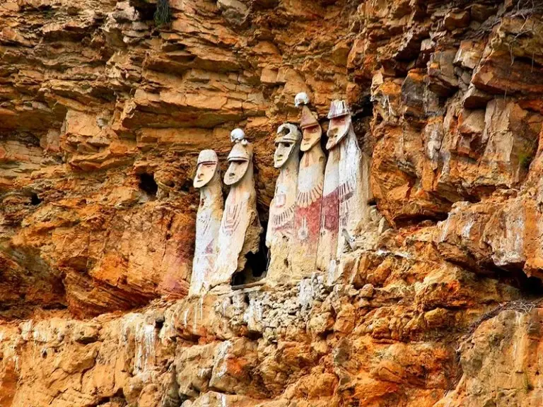 Tour Sarcófagos de Karají - foto 1