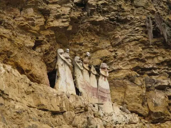 Tour Sarcófagos de Karají - foto 2