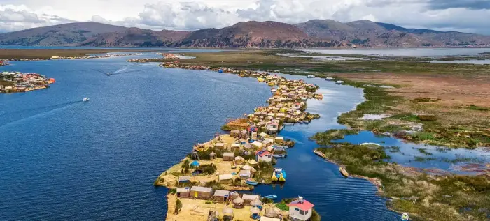 Tour Isla de los Uros – Isla Taquile