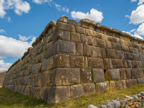 Tour Huánuco Pampa - foto 2