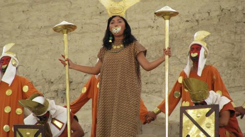 EL BRUJO Y LA DAMA DE CAO